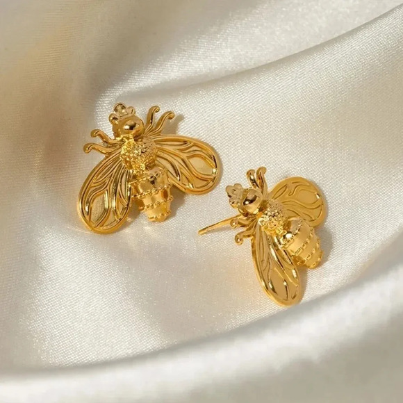 Bee Golden 18K Gold Plated Stainless Steel Waterproof Earrings - Picture 7 of 15